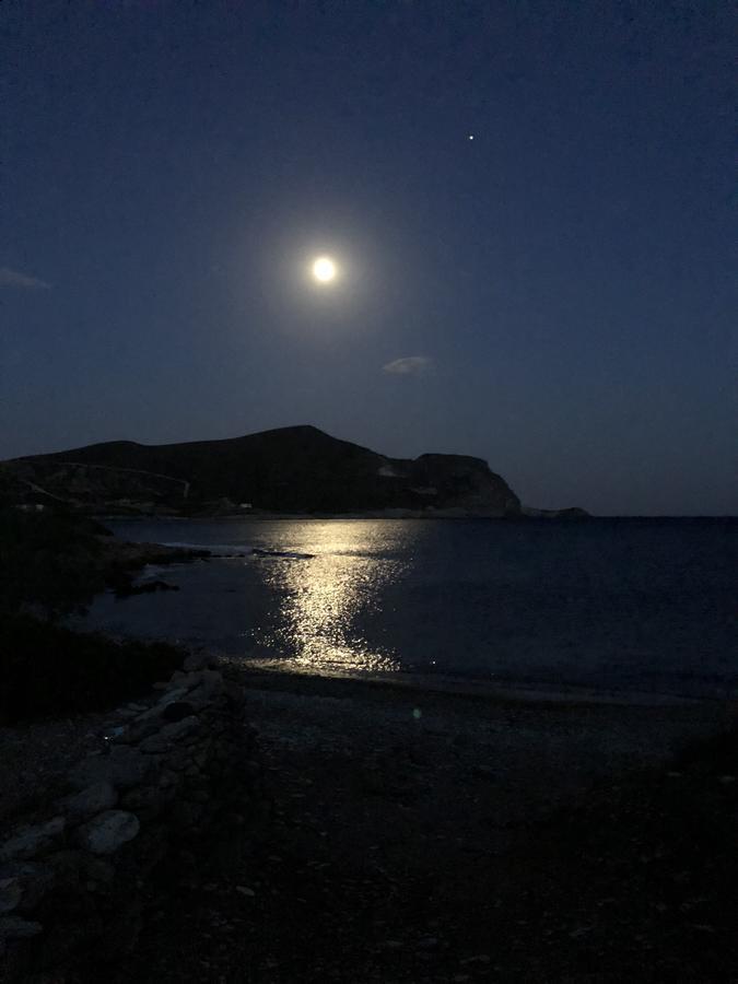 Island White Appartement Agios Georgios  Buitenkant foto